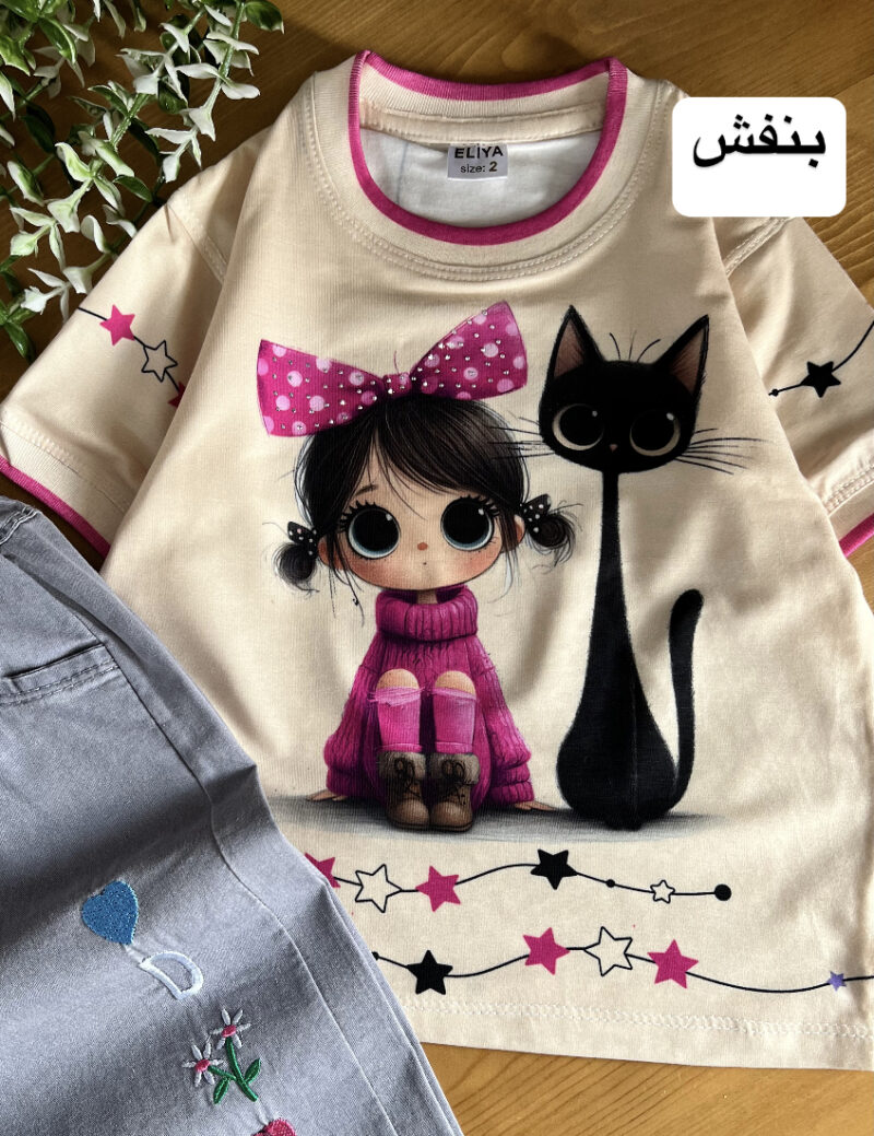 تیشرت دختر و گربه